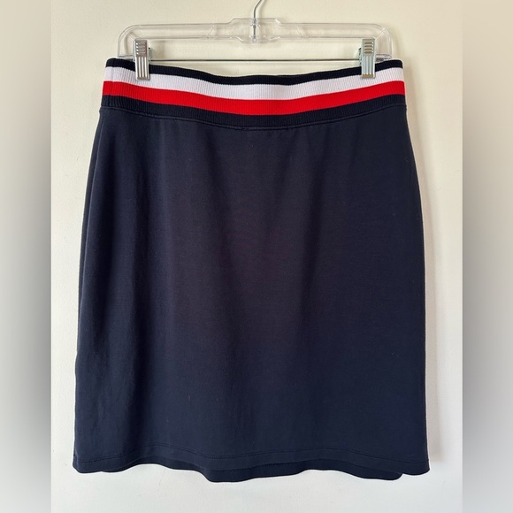 Throwback classic! Red, White, and Blue Tommy Hilfiger skirt - Picture 3 of 5